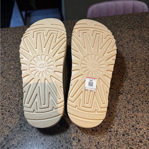 UGG Olive Green Goldenstar Slide Sandals - Picture 5 of 6